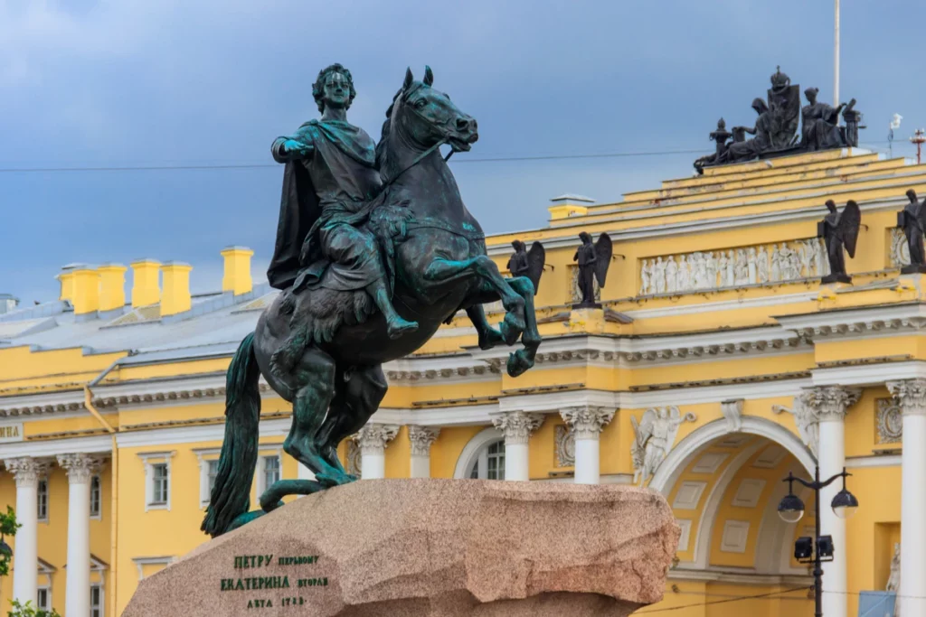Автобусная экскурсия по Петербургу с посещением Эрмитажа (всё включено) 5