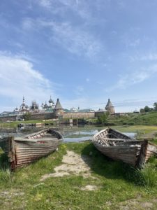 Белые киты и Соловецкий архипелаг