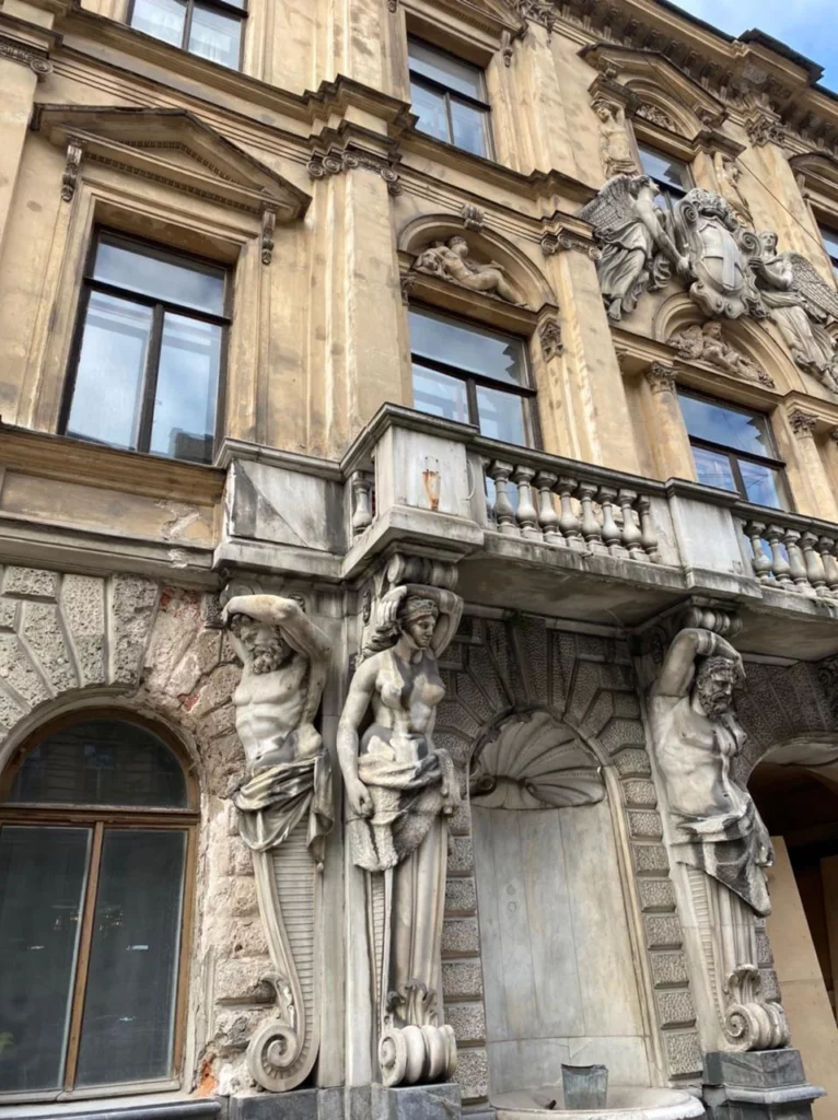 Два Петербурга: блеск и нищета Северной столицы 3