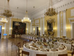 Дворцы и фонтаны Петергофа