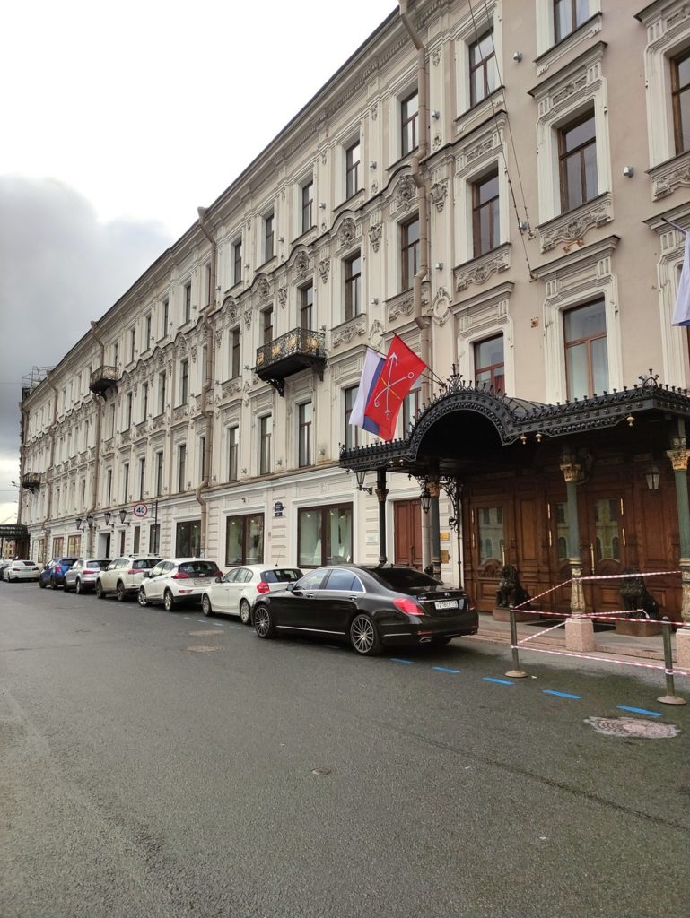 Лекция в ресторане + экскурсия: Петербург Гумилёва. На смерть поэта 3
