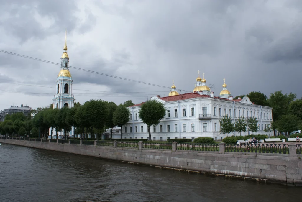 Мистический Петербург и аптека Пеля — групповая экскурсия на автобусе 2