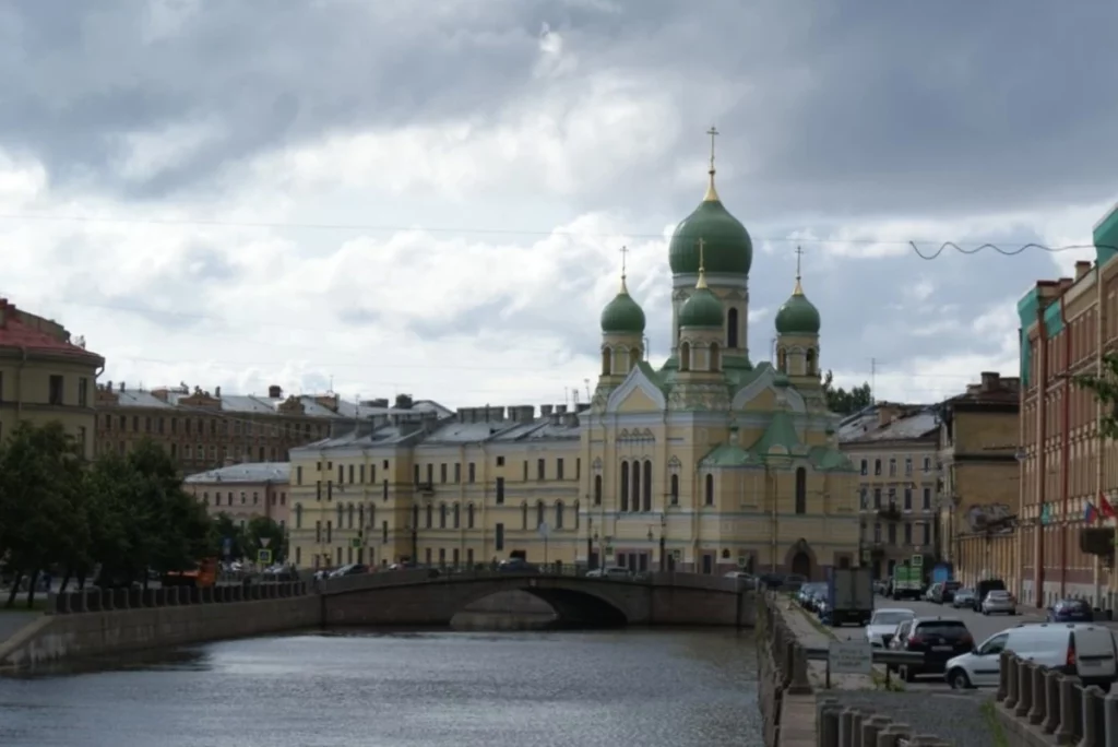 Мистический Петербург и аптека Пеля — групповая экскурсия на автобусе 3