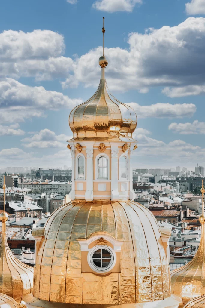 Must-see: Питер с высоты, парадные и легендарная квартира Довлатова 2