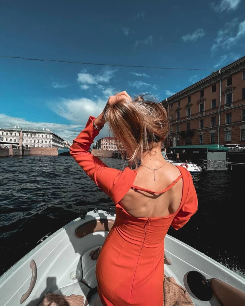 На просторах Невы: стильная фотосессия на катере 3