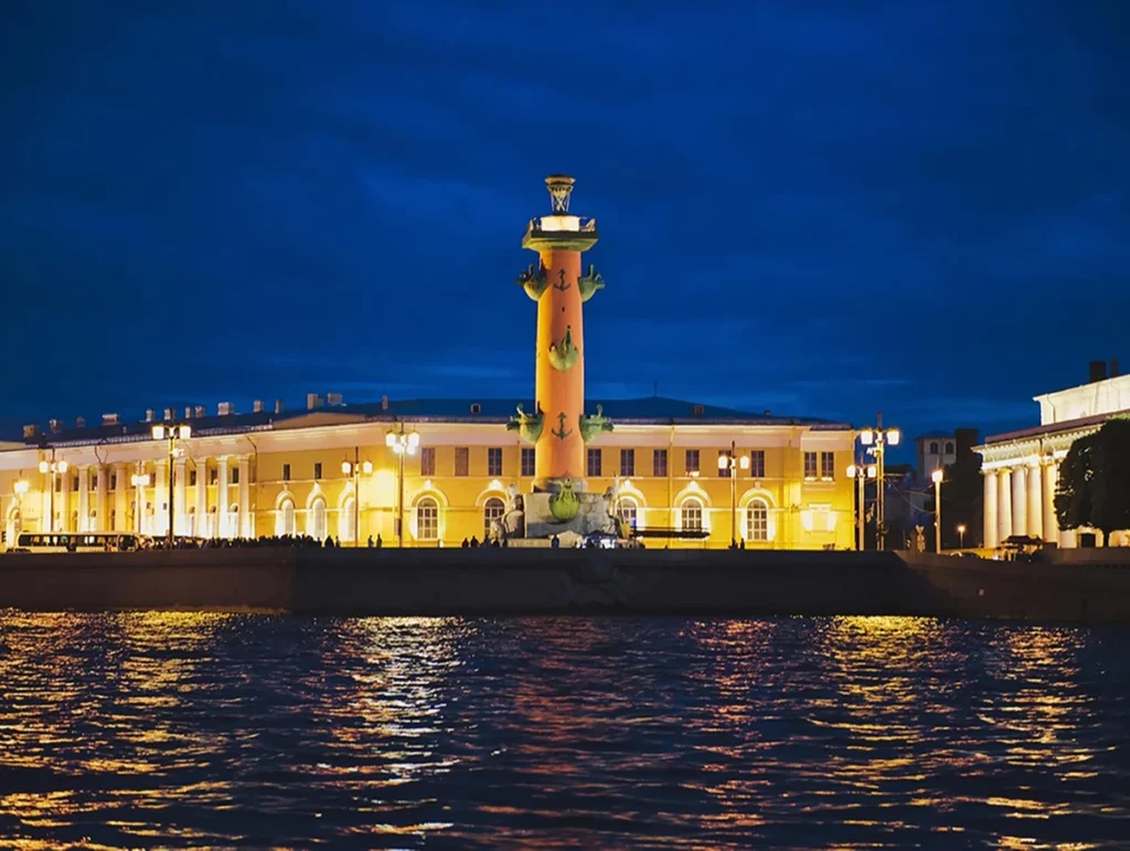 Ночная теплоходная прогулка от Петропавловской крепости + развод мостов 3
