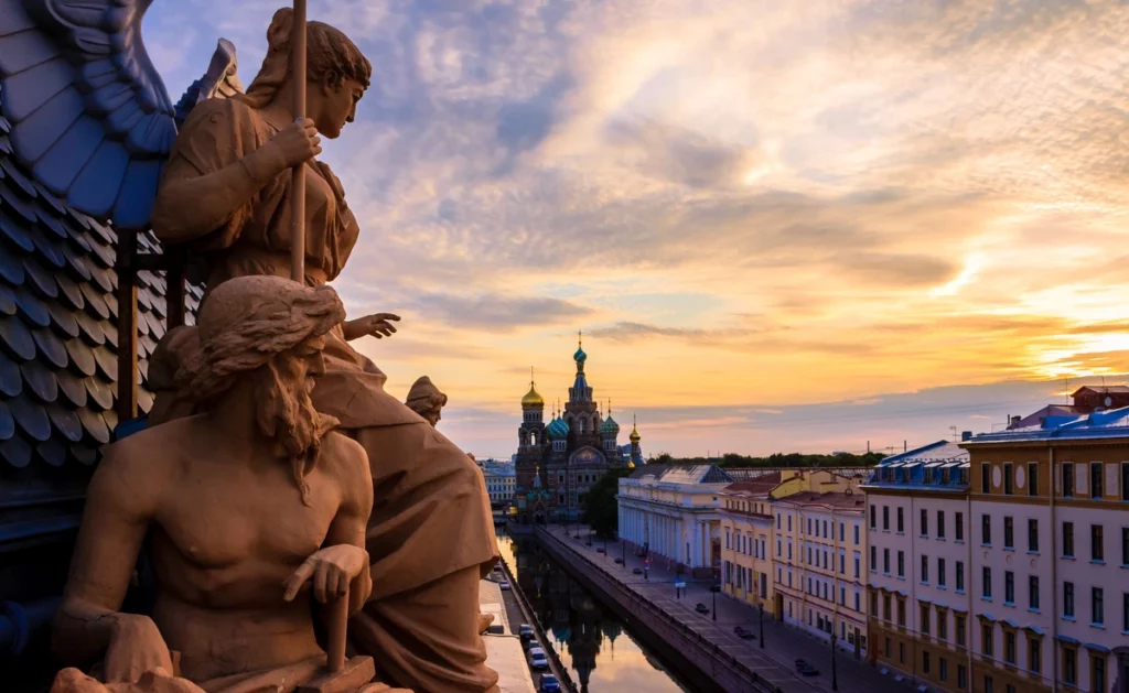 Петербург в лицах, характерах и судьбах