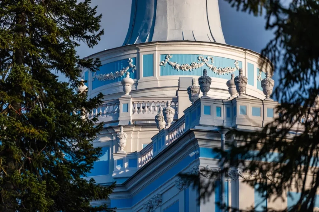 Петергоф, Александрия и Ораниенбаум — групповая автобусная экскурсия 5