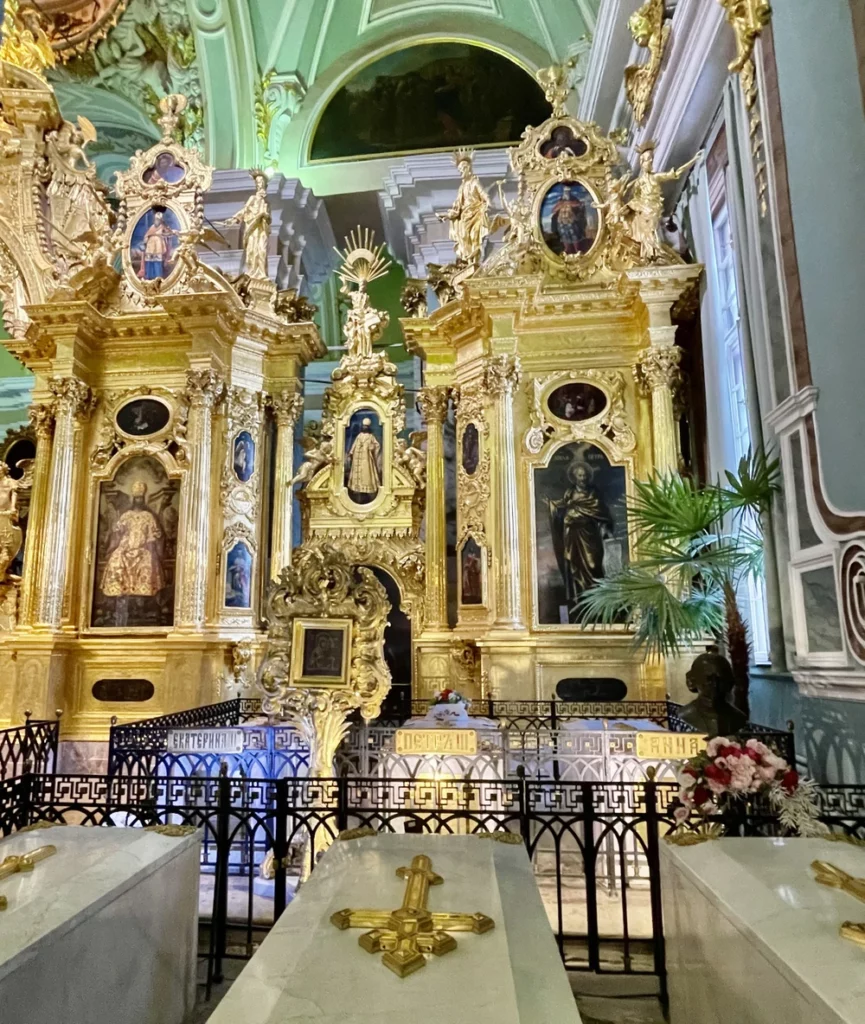 Петропавловская крепость: собор, тюрьма и старинные стены 2