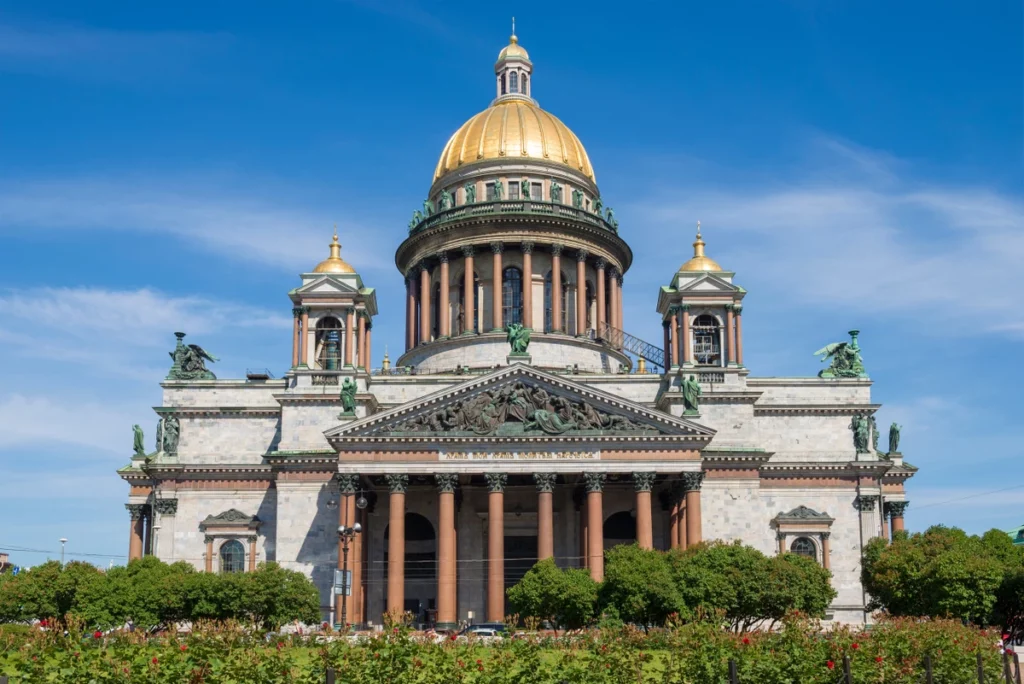 По линиям судеб: «бриллиантовая» улица и Исаакиевский собор 3