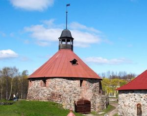 Приозерск, крепость Корела, Куркиёки, дом Ларса Сонка, Долина водопадов, оленья ферма