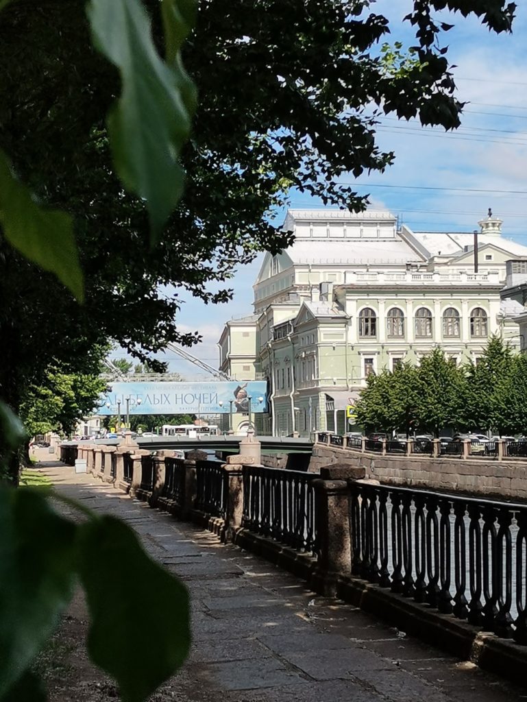 Прогулка в окрестностях Мариинского театра 4