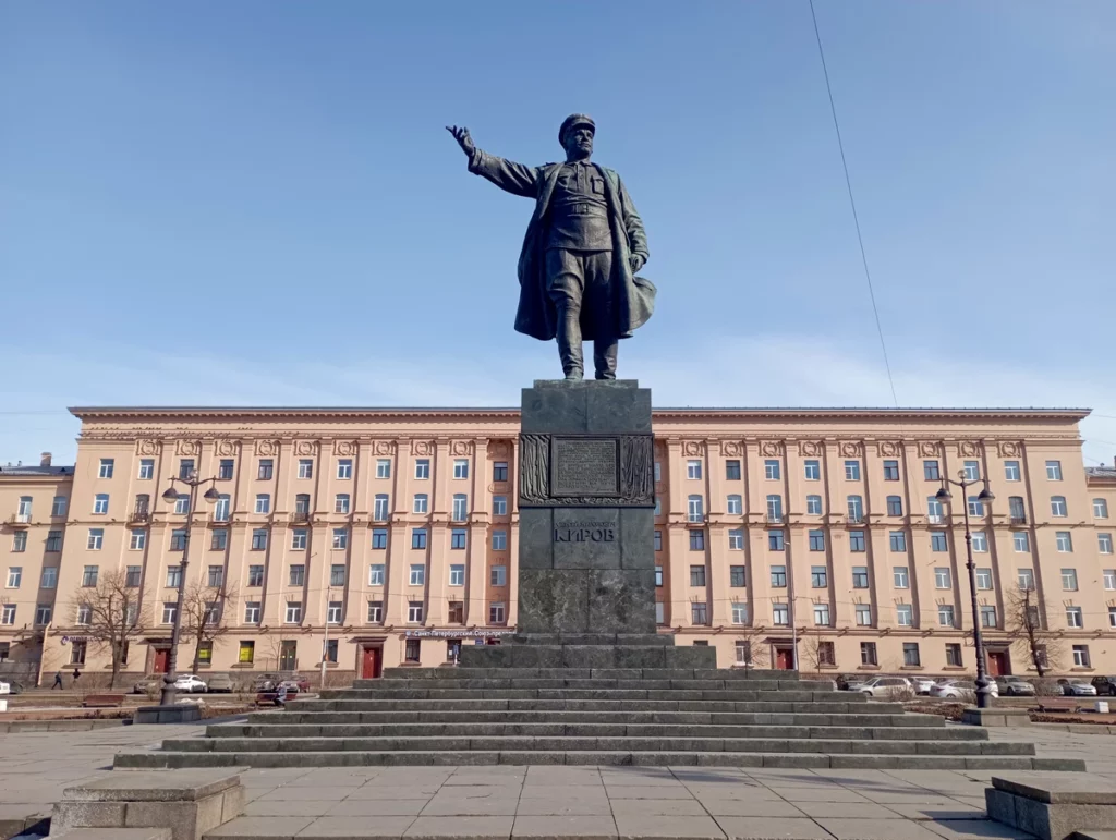 Пролетарский Петербург: Кировский район и Канонерский остров