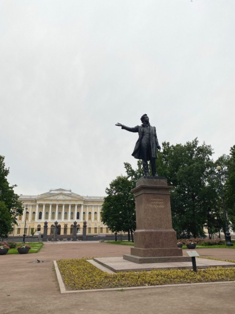 Романтический Петербург — на автомобиле с панорамной крышей 4