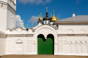 Святыни и ярмарочные гуляния в Ярославле, архитектура в Костроме