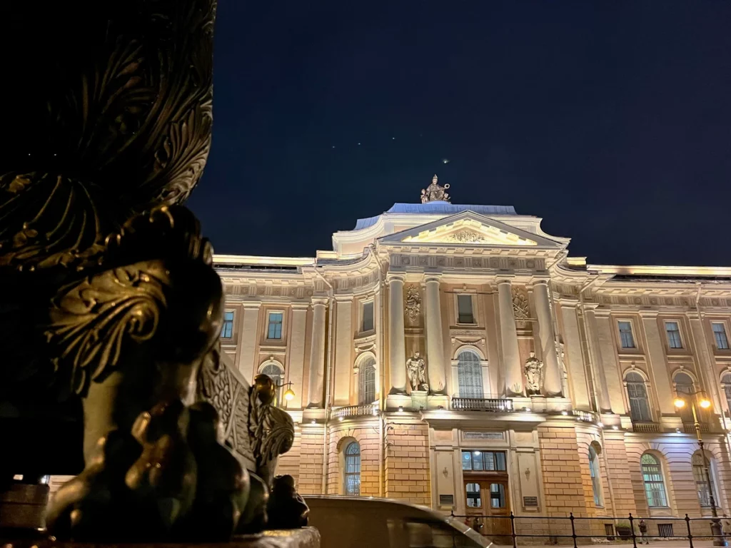 Тайны квартала Академии художеств в Петербурге 3