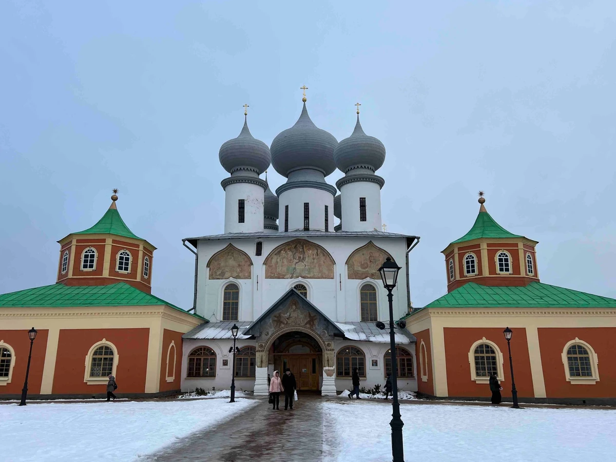 Тихвин сквозь века