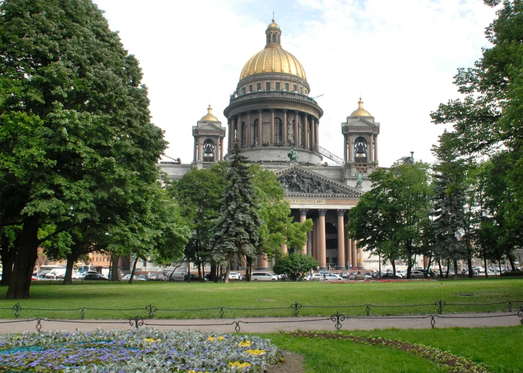 Три площади, с которых начинается знакомство с Санкт-Петербургом 5