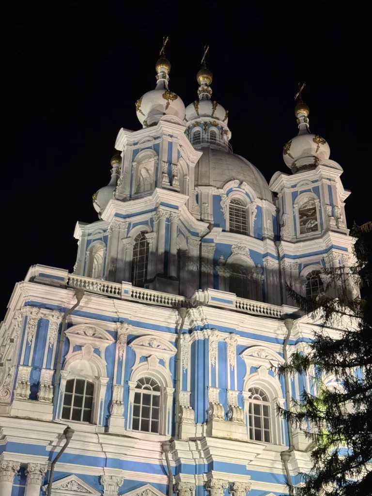 Все монастыри Петербурга: архитектурное путешествие 5