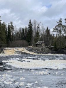 Йога, горный парк «Рускеала», водопады Ахвенкоски и Сортавала